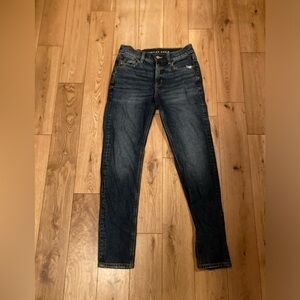 Like new American Eagle 90s skinny size 2 regular